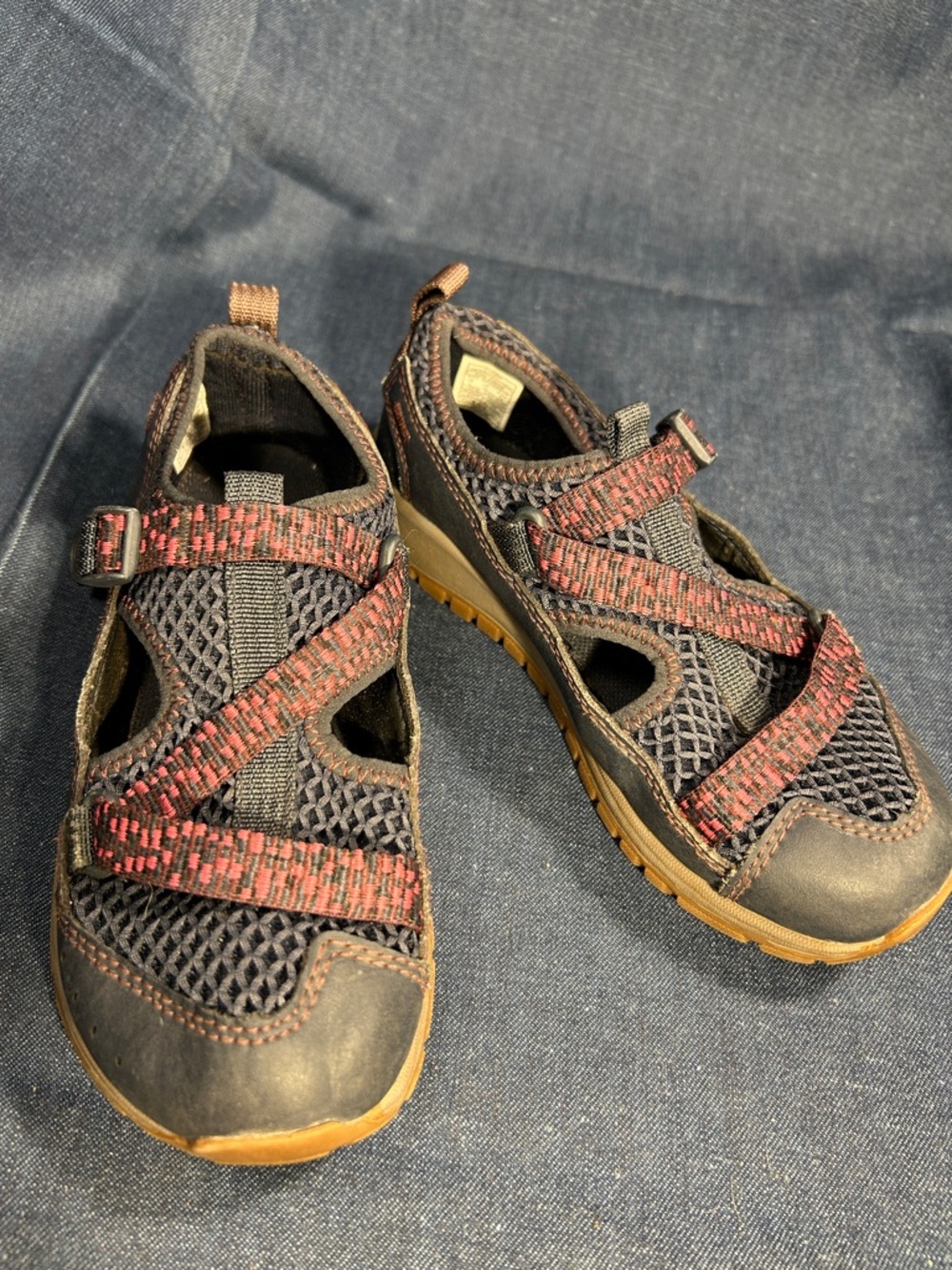 Chaco adjustable slip on shoes
